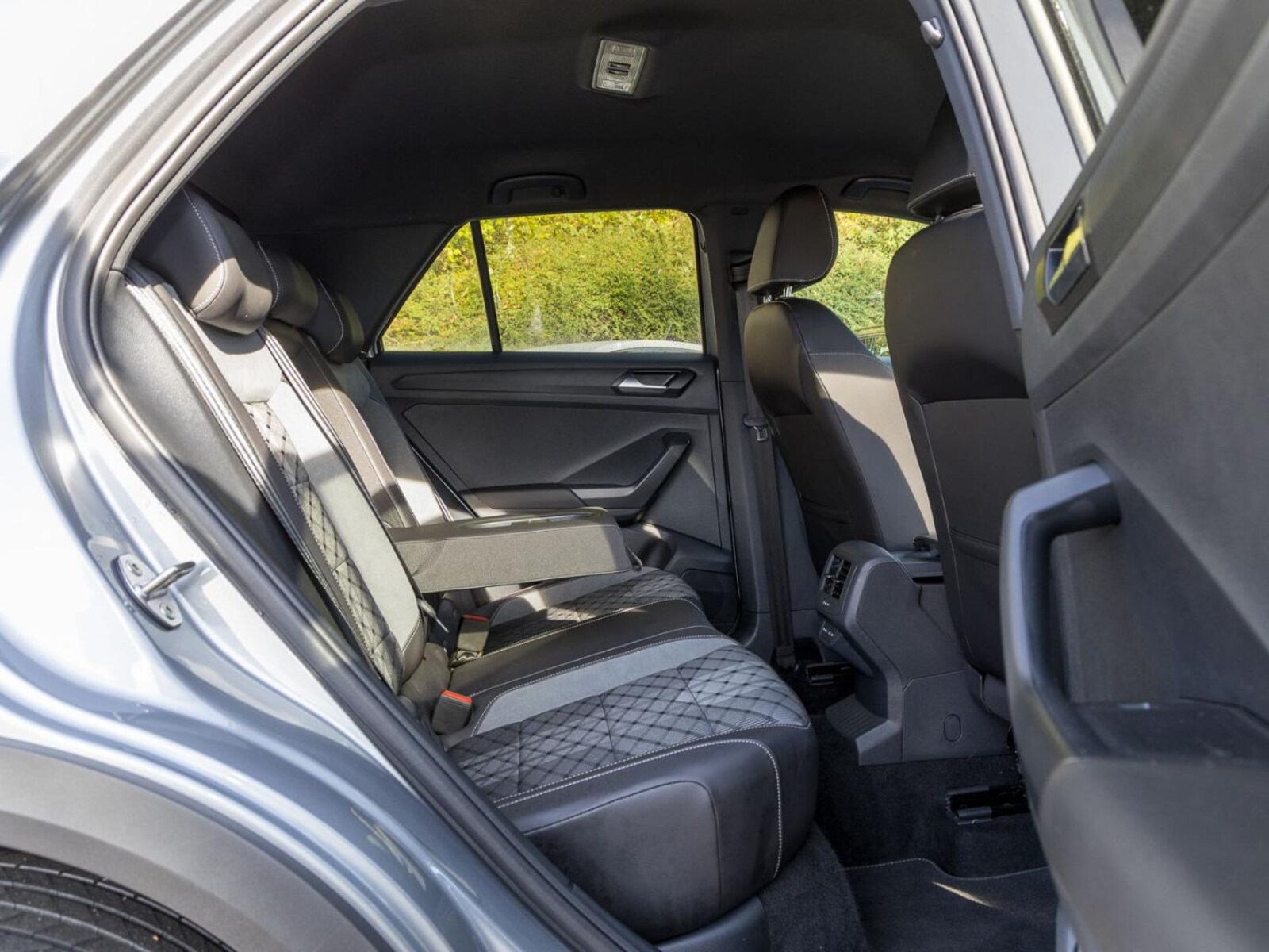 Volkswagen T-Roc – Bild 8