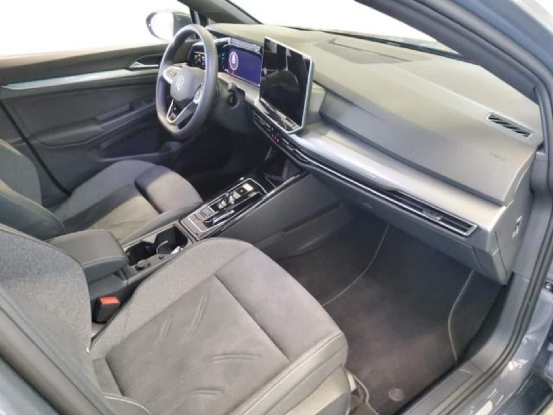 Volkswagen Golf Style