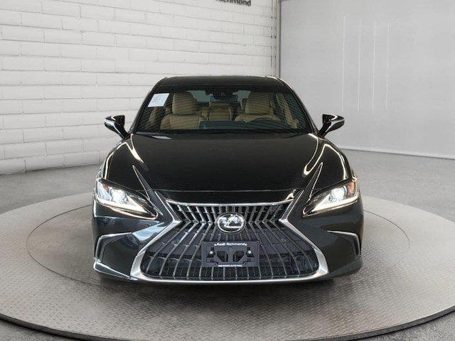 2025 Lexus ES 300h
