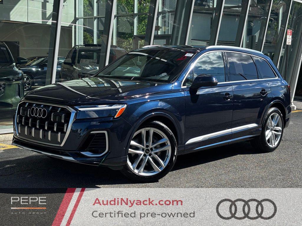 2023 Audi Q7 45 Premium quattro Tiptronic's photo