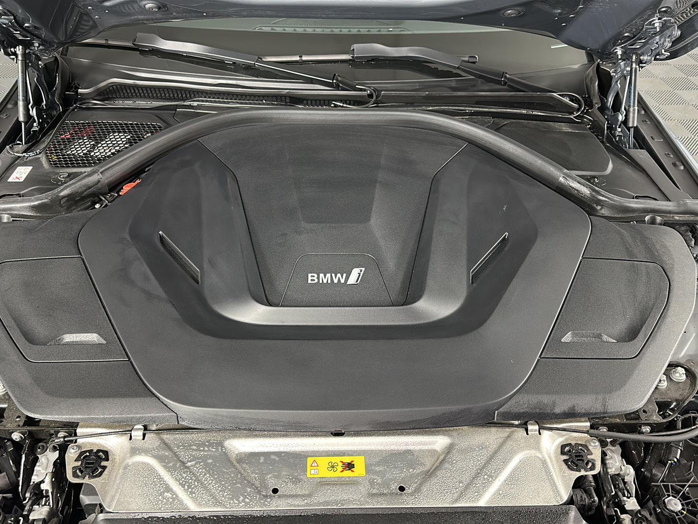 2023 BMW i4 3