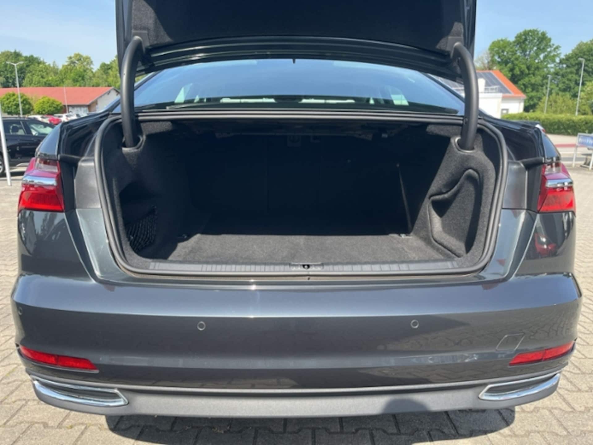 Audi A6 Limousine