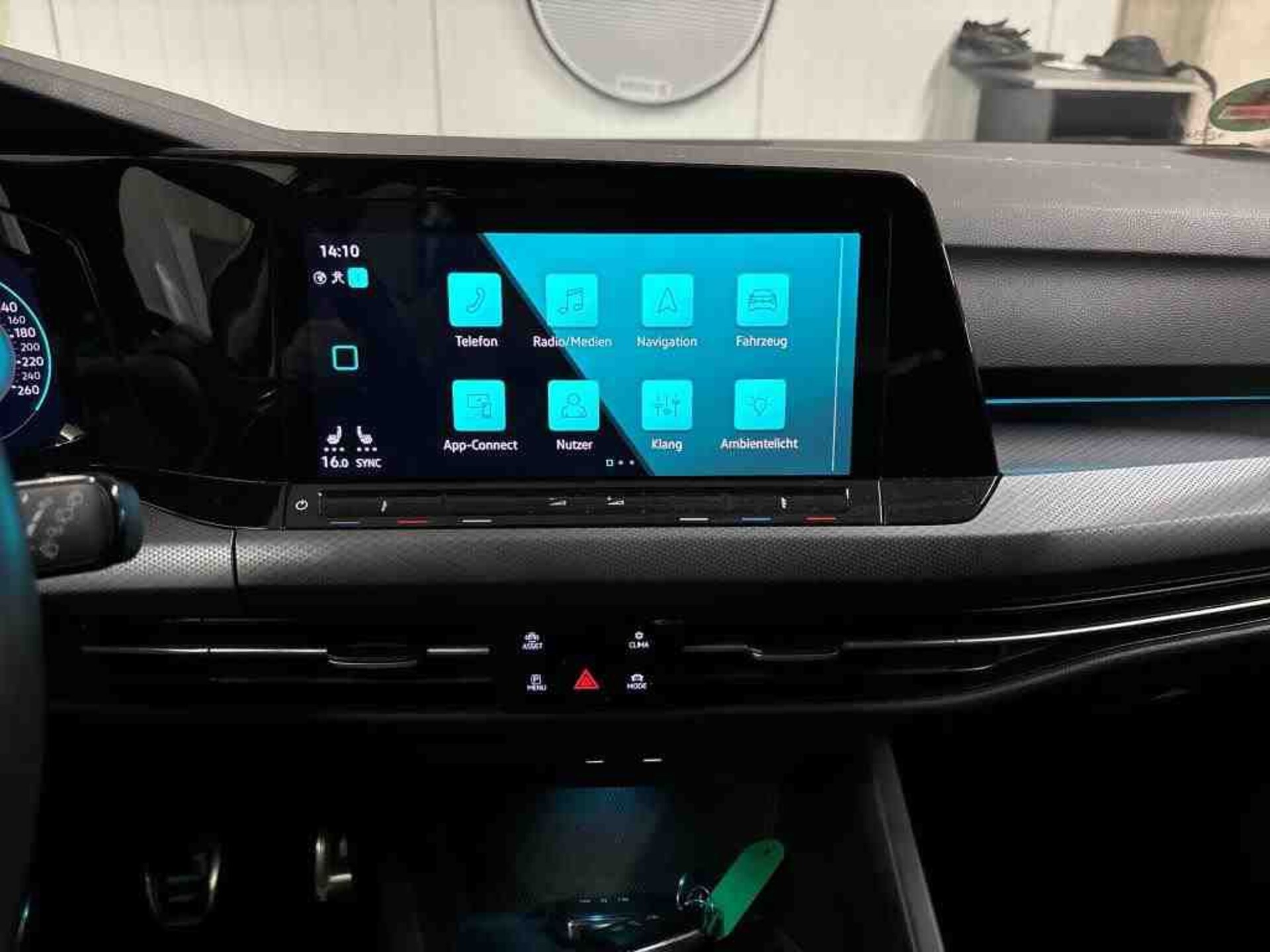 Volkswagen Golf Active