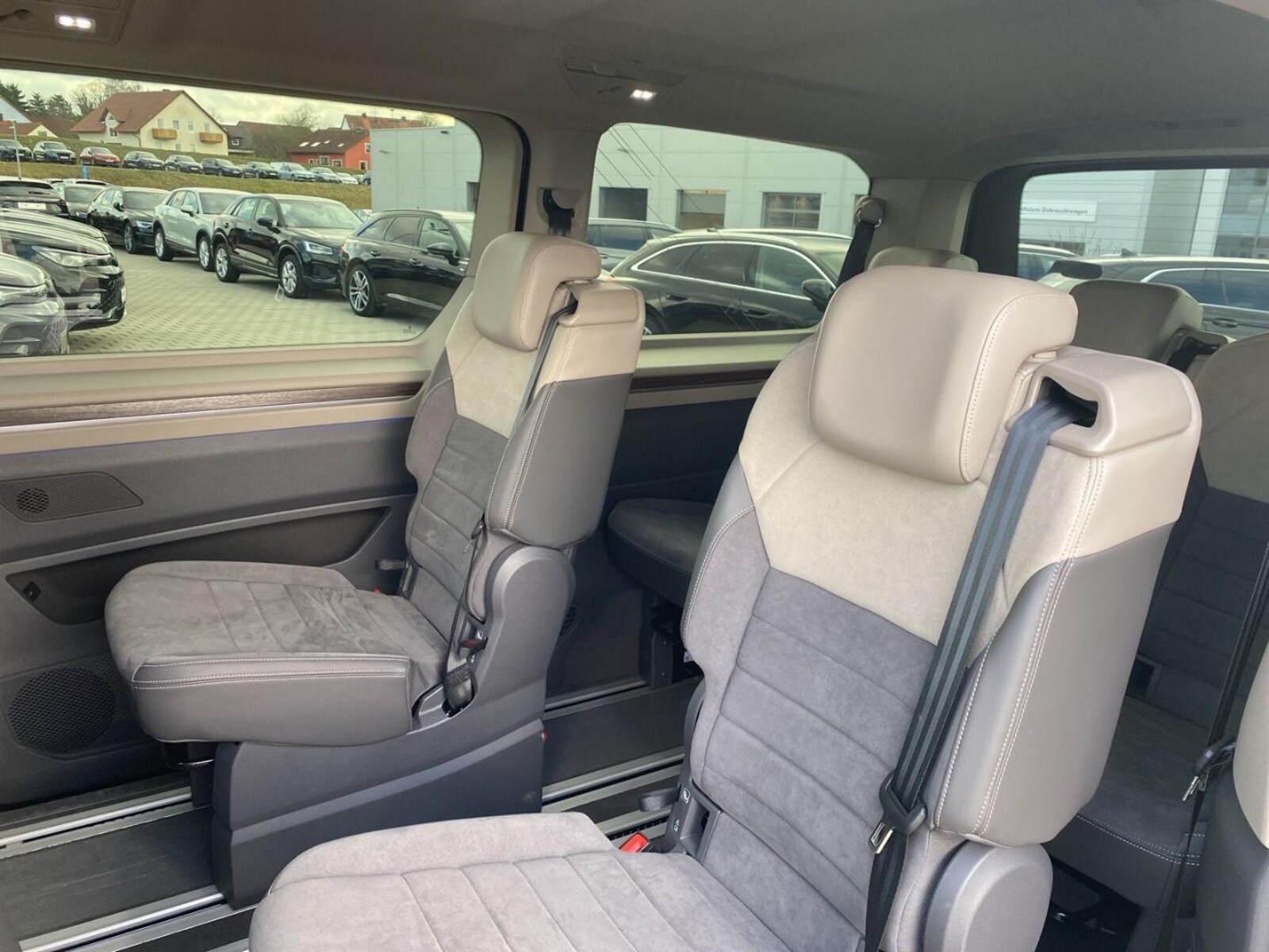 Volkswagen Multivan Langversion – Bild 13