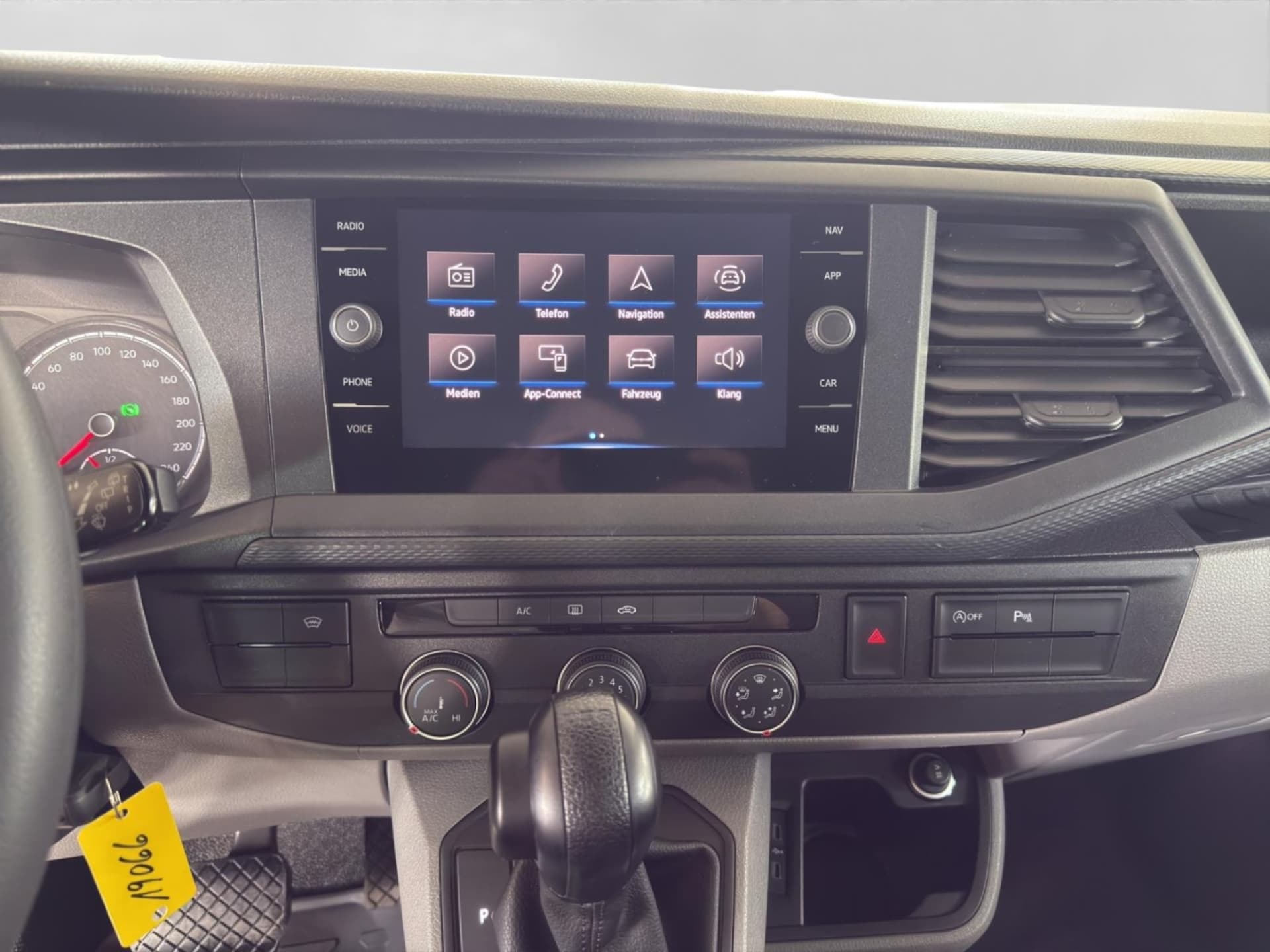 Volkswagen T6.1 Transporter Kombi kurzer Radstand