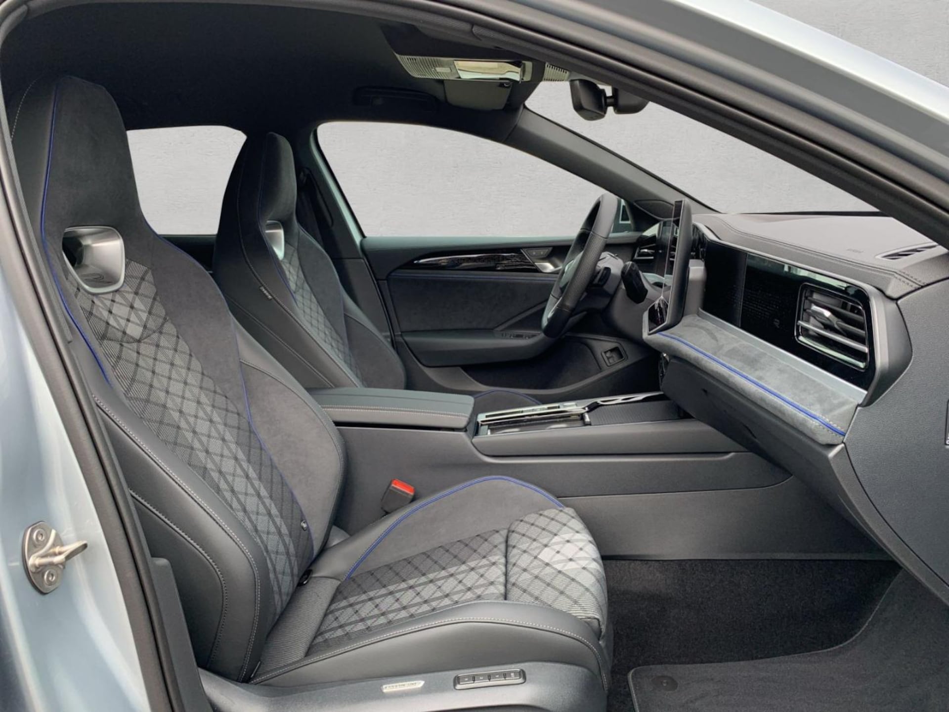 Volkswagen Passat R-Line