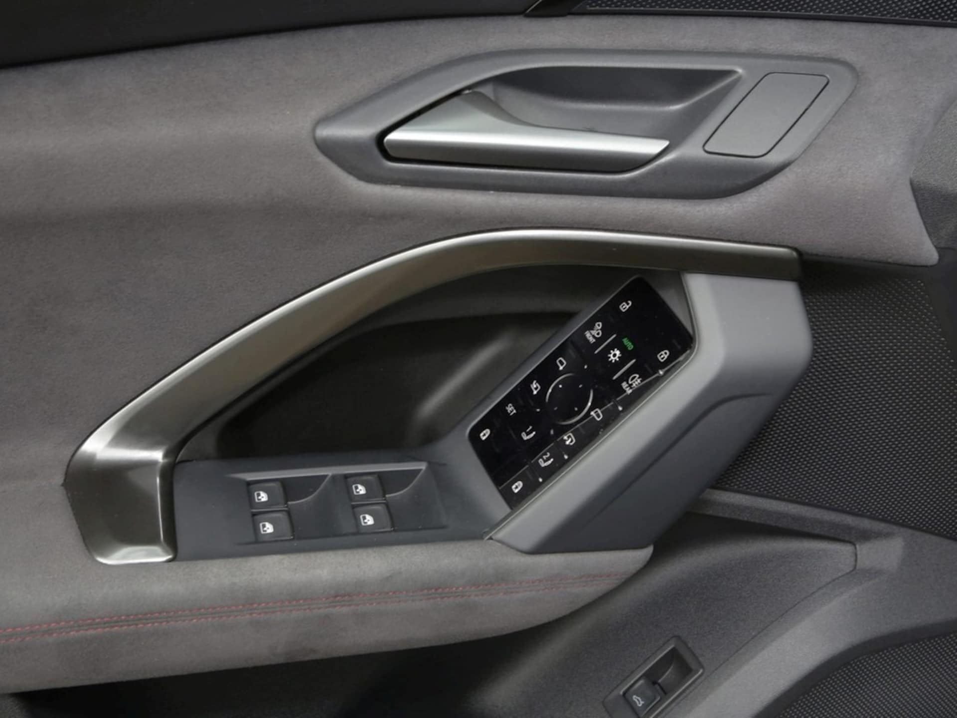 Audi SQ5 Sportback edition one