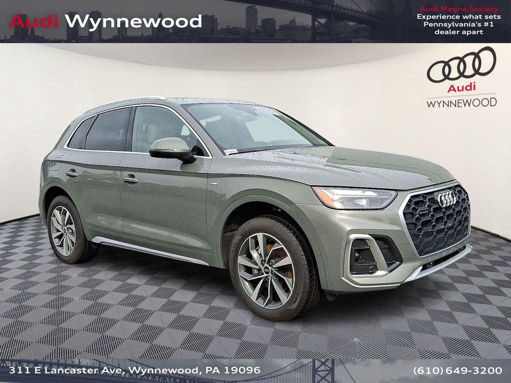 2023 Audi Q5 45 Premium's photo