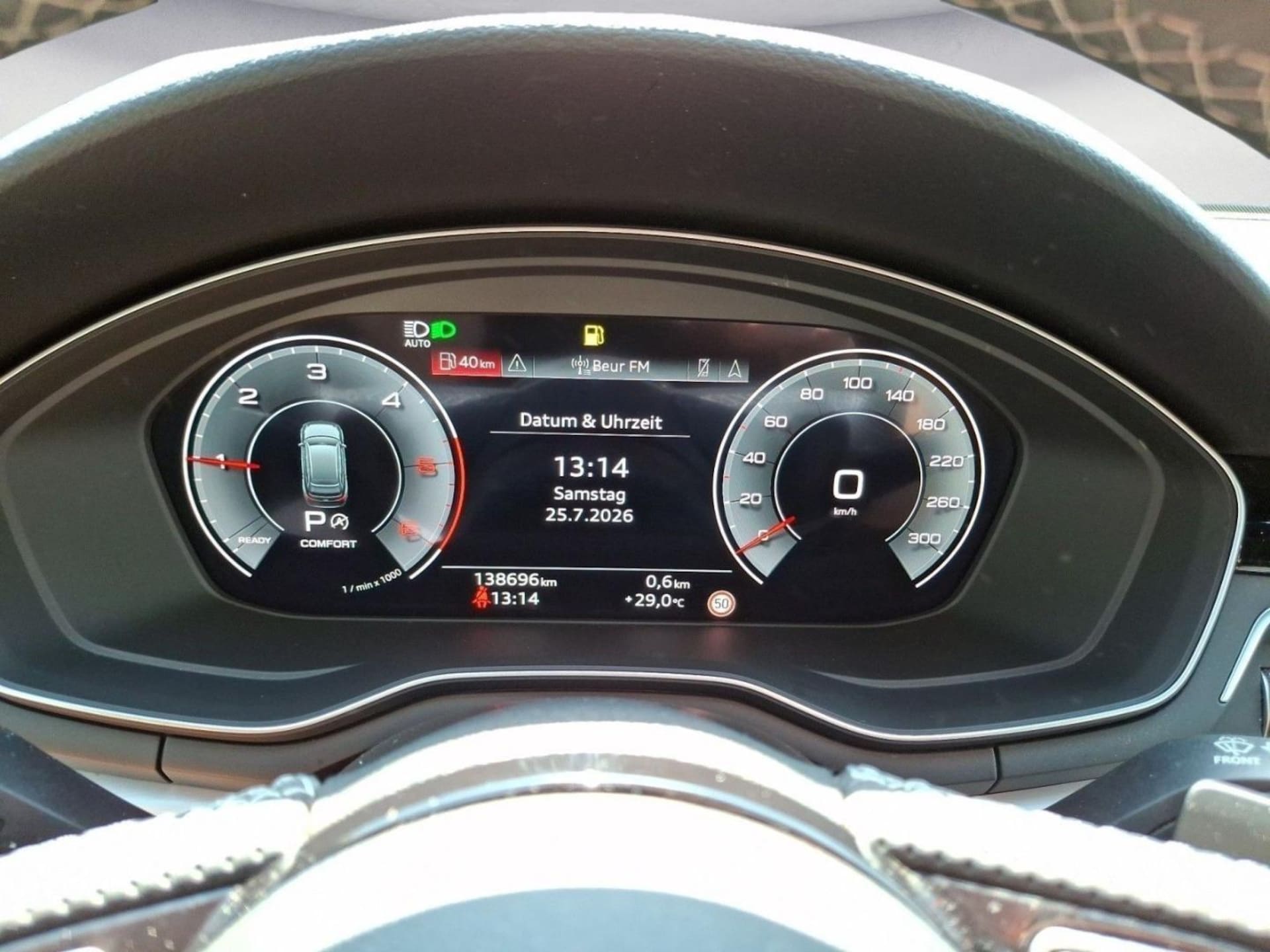 Audi A4 Avant S line