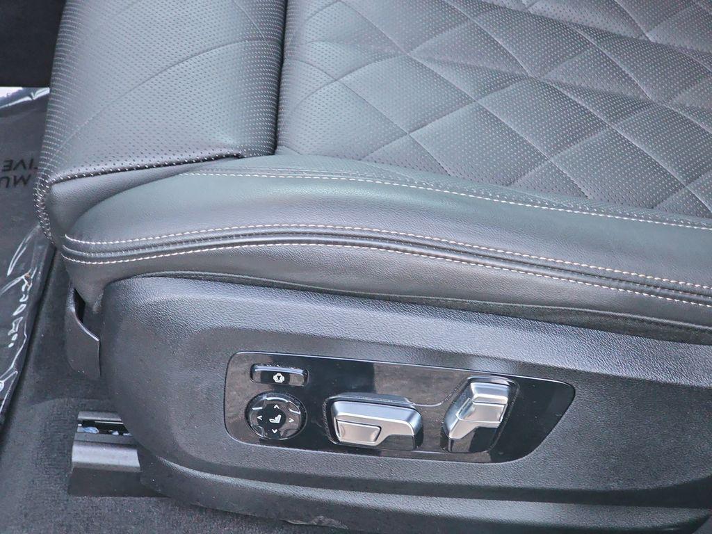 2025 BMW X5 40i - Photo 32