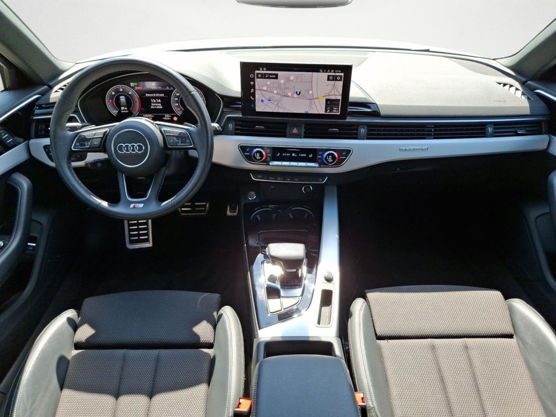 Audi A4 Avant S line