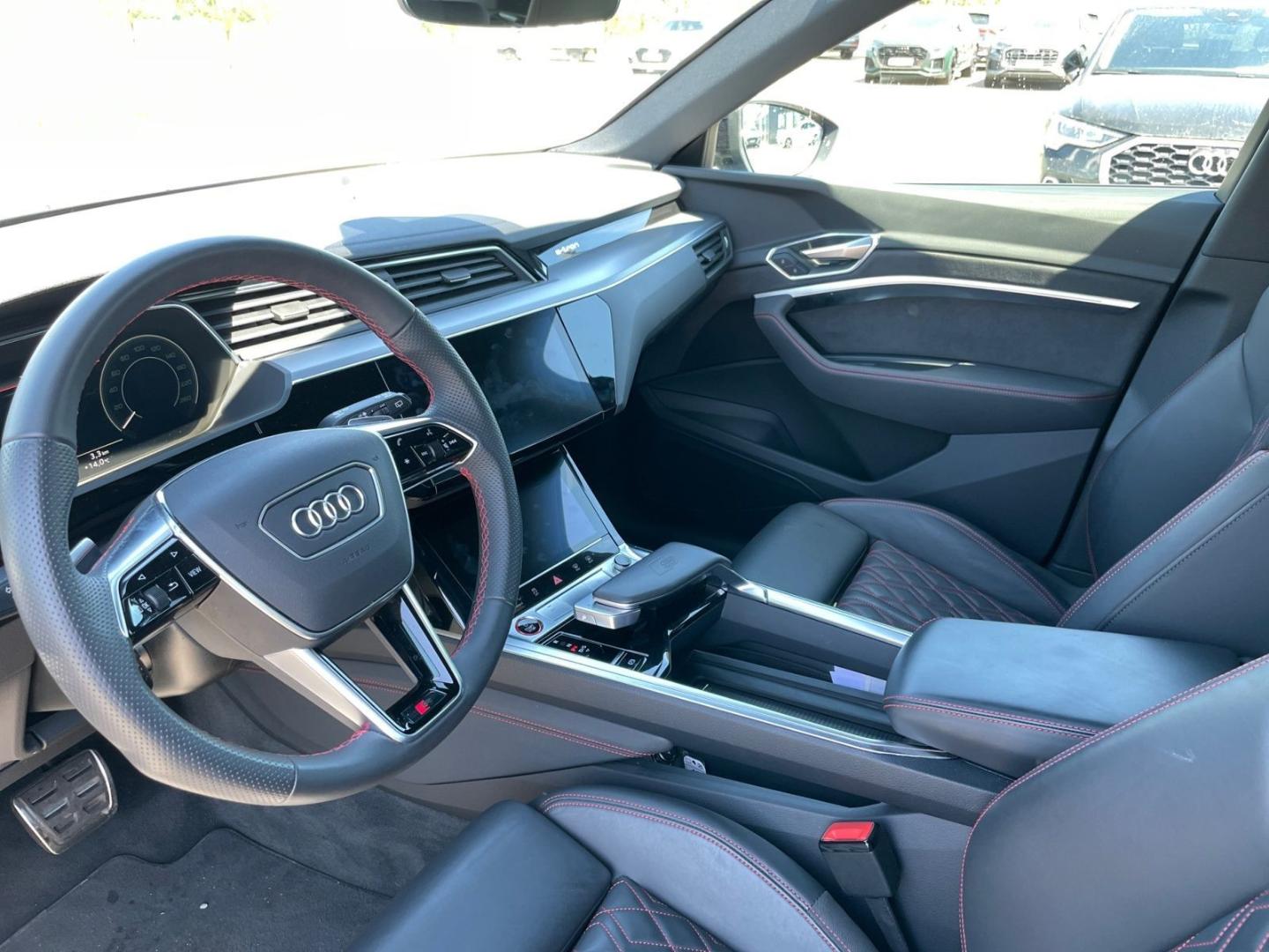Image about Audi SQ8 e-tron e-tron quattro