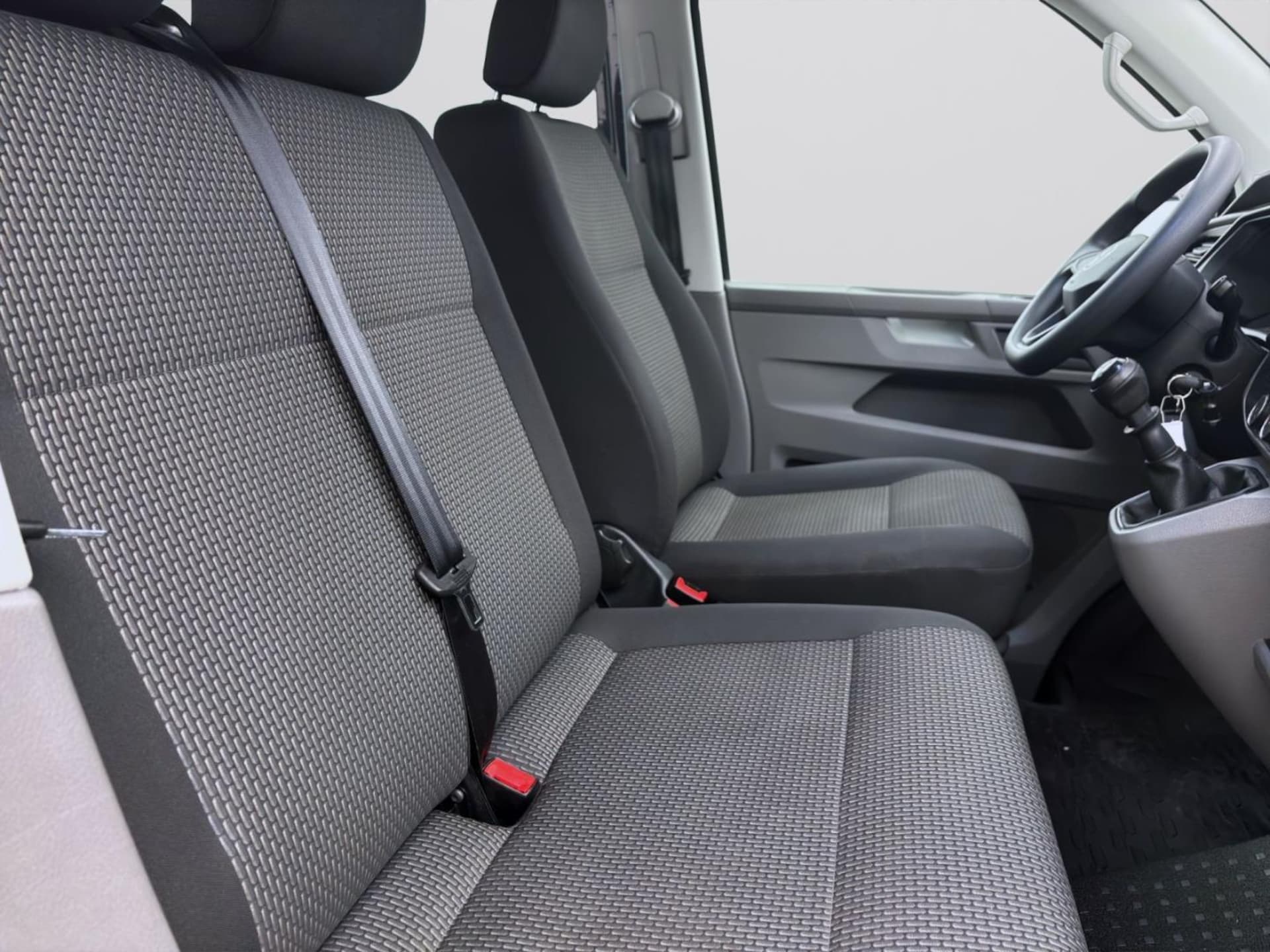 Volkswagen T6.1 Transporter Kombi kurzer Radstand