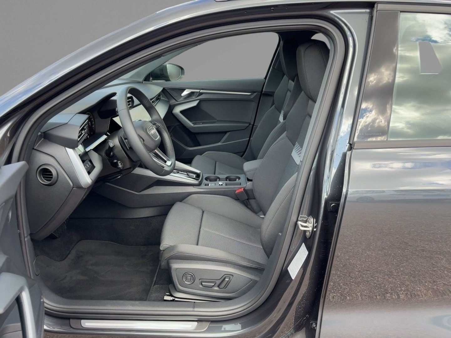 Bild über Audi A3 Sportback advanced 35 TDI S tronic - für weitere Informationen kontaktieren Sie den Audi Partner