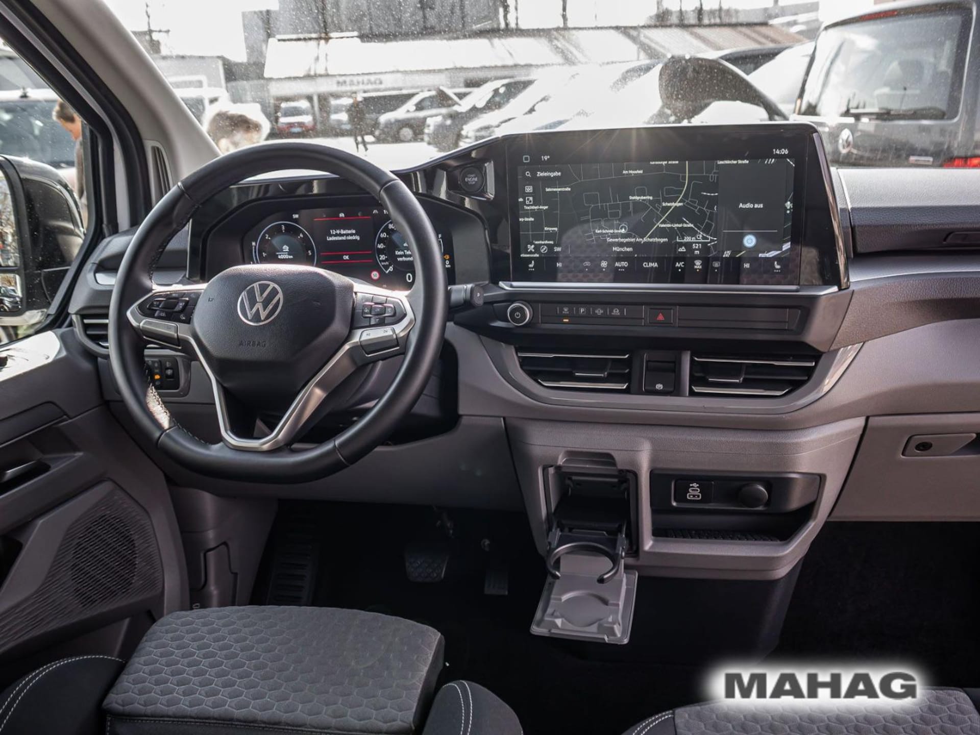Volkswagen Caravelle Life