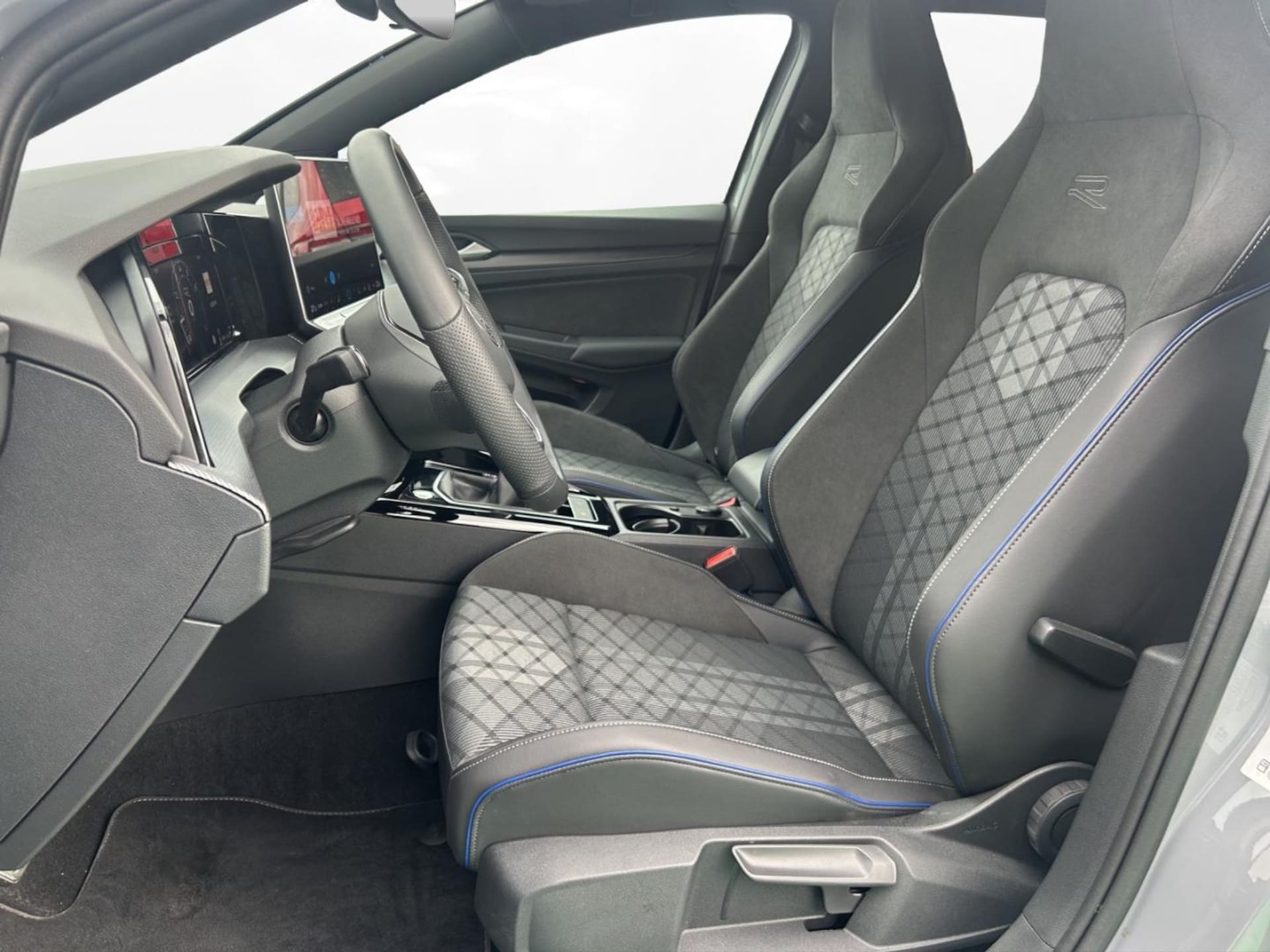 Volkswagen Golf R-Line