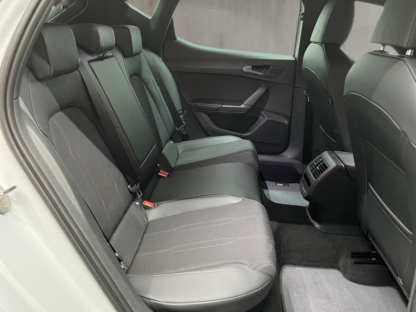 CUPRA Leon León 1.5 eTSI DSG 110 kW (150 CV) — photo 6