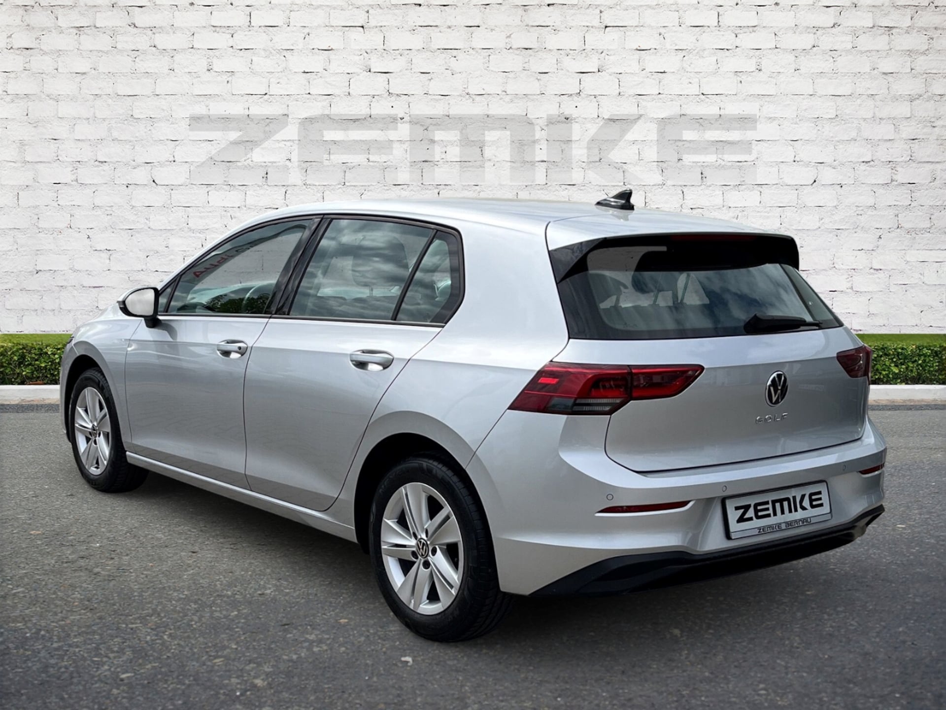 Volkswagen Golf Life