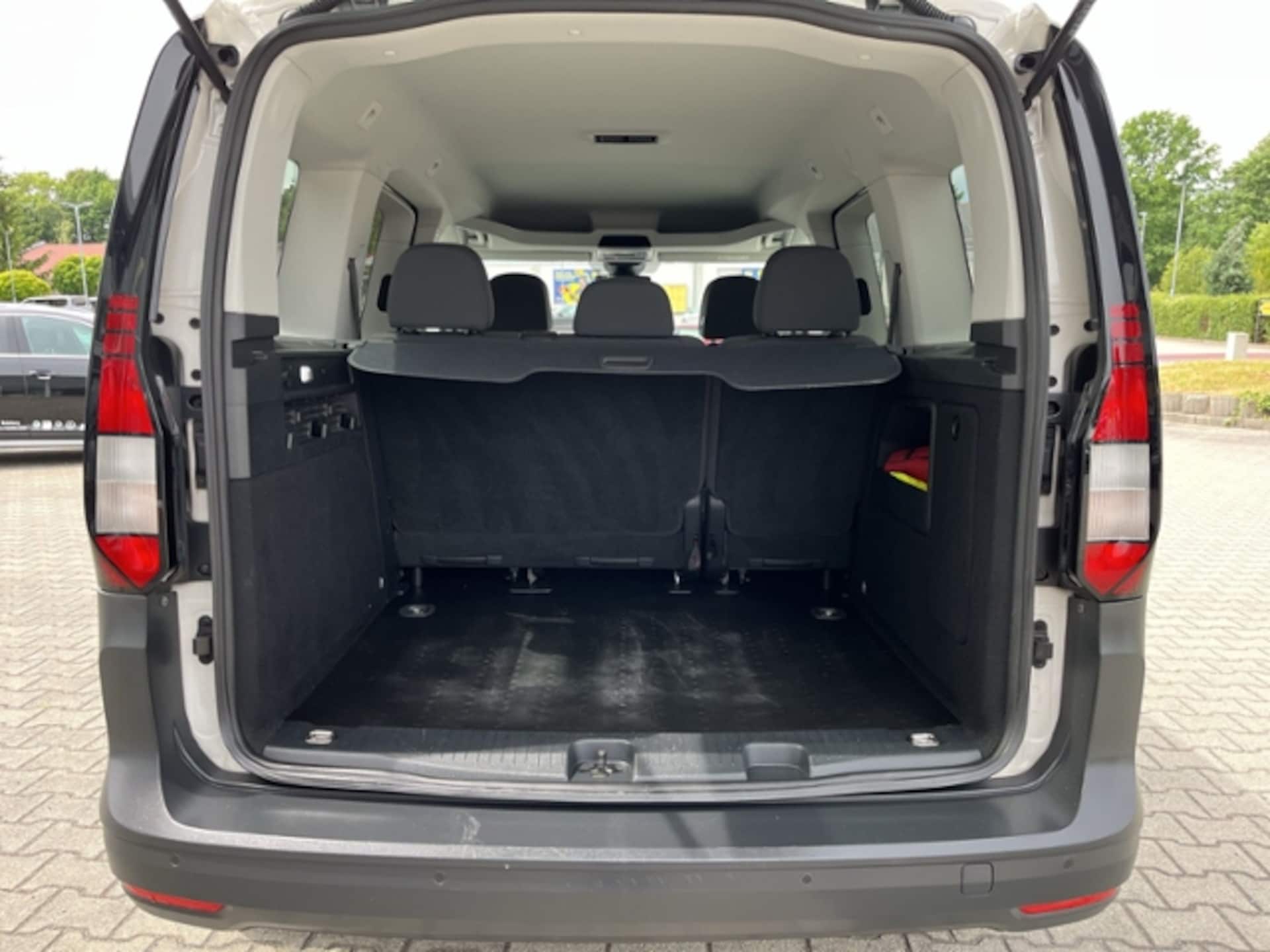 Volkswagen Caddy Basis-Modell