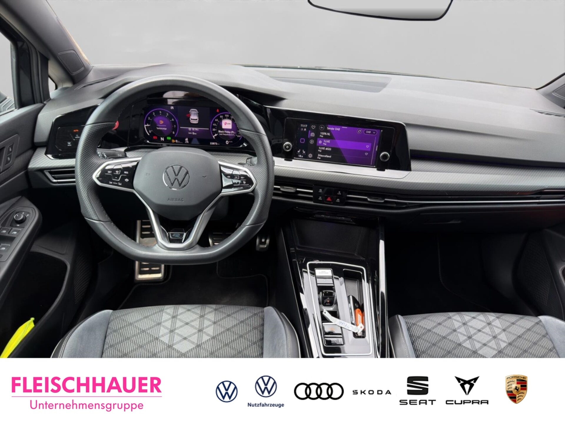 Volkswagen Golf R-Line