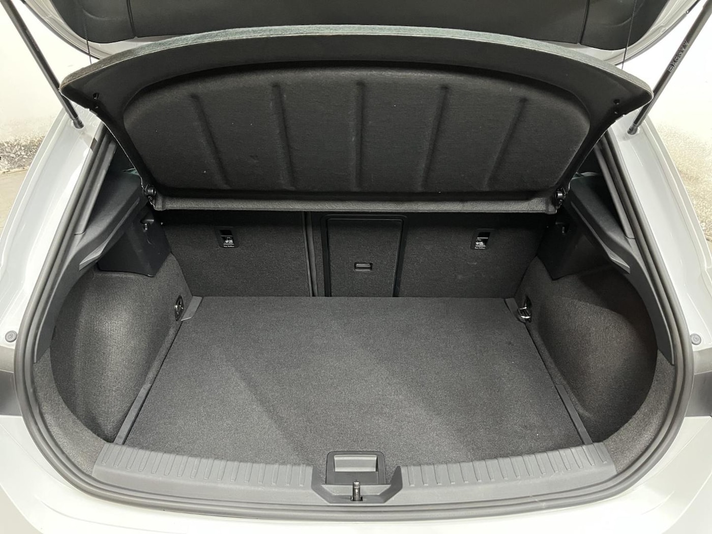 CUPRA Leon León 1.5 eTSI DSG 110 kW (150 CV) — photo 7