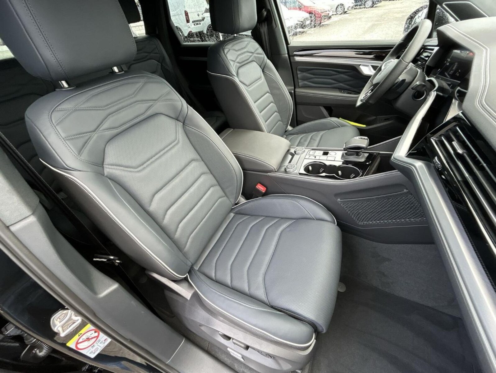 Volkswagen Touareg – Bild 13