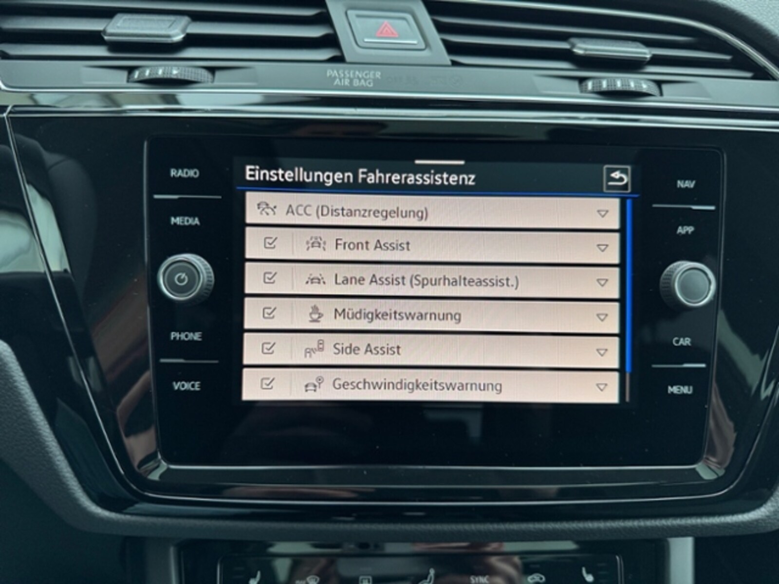 Volkswagen Touran – Bild 9