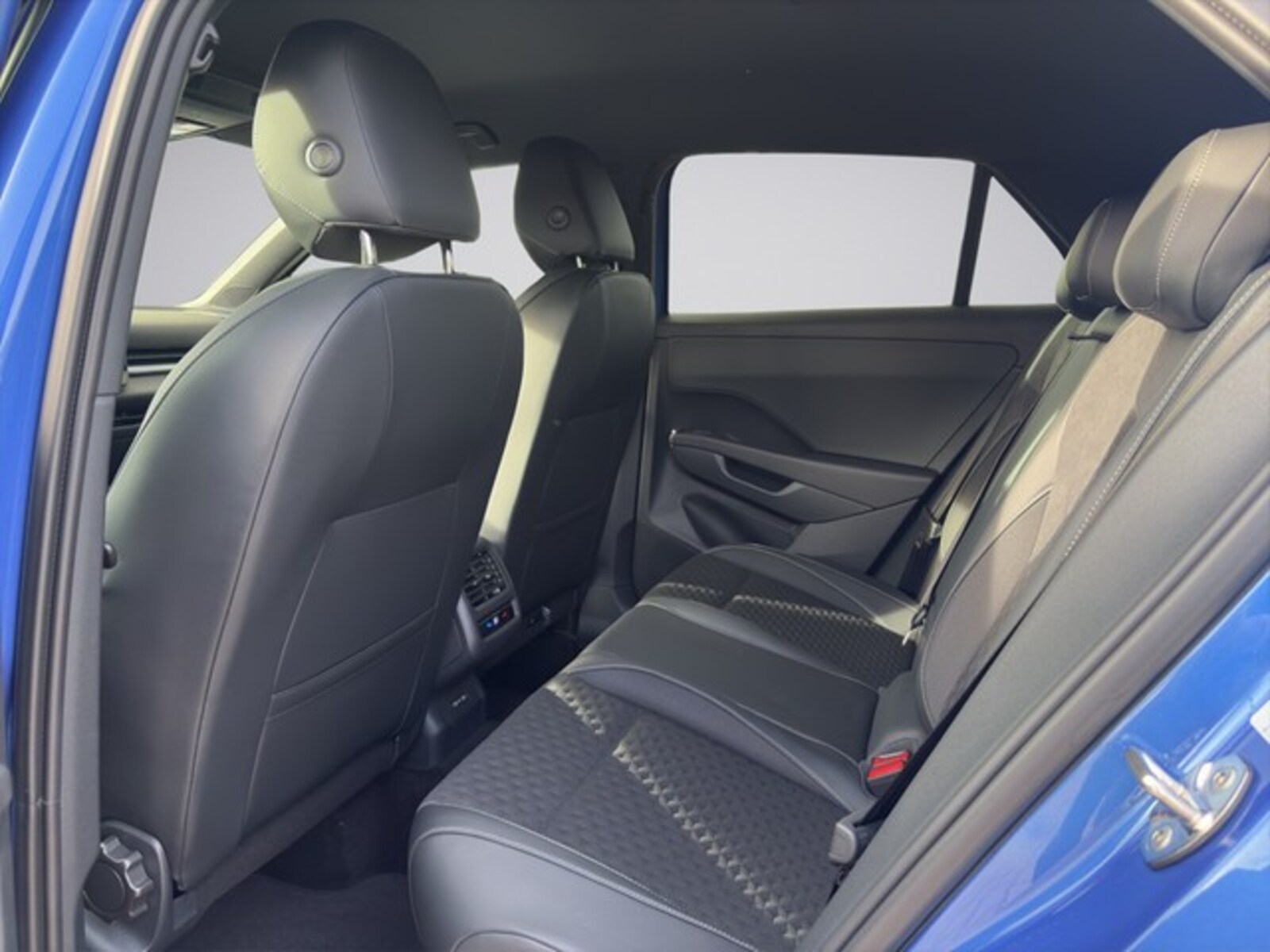 Volkswagen T-Roc – Bild 10