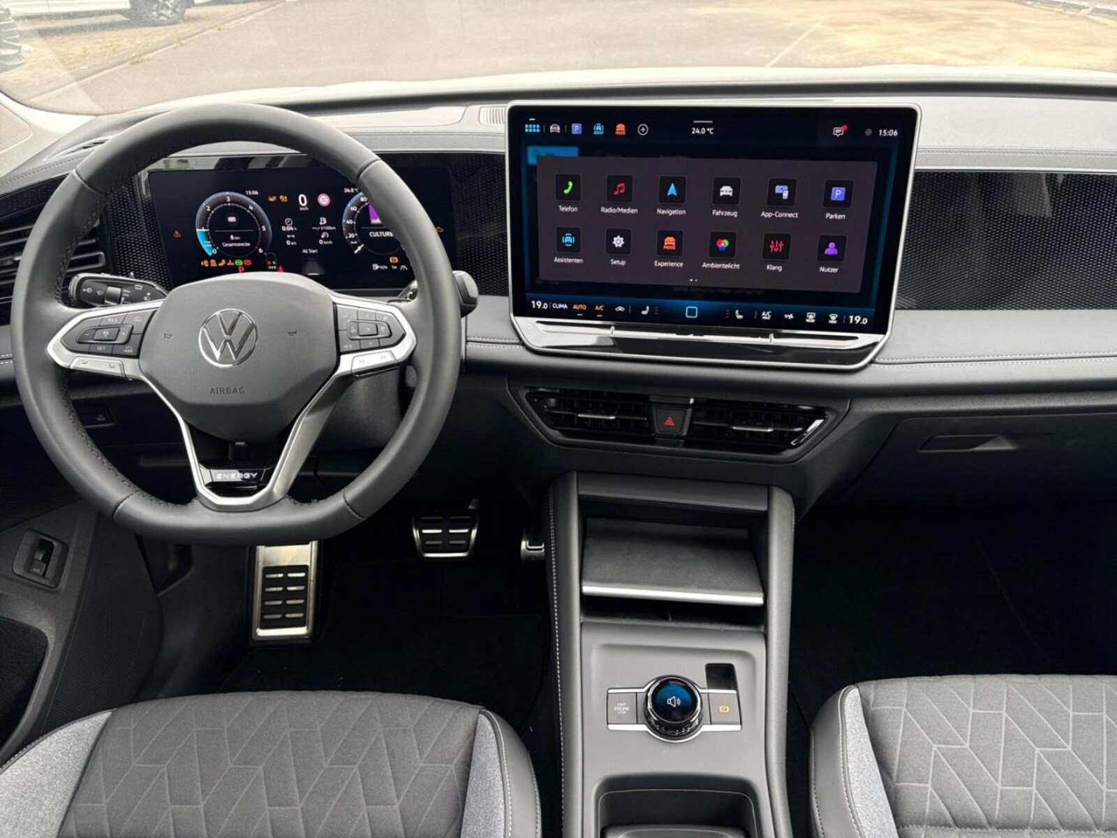 Volkswagen Tiguan – Bild 12