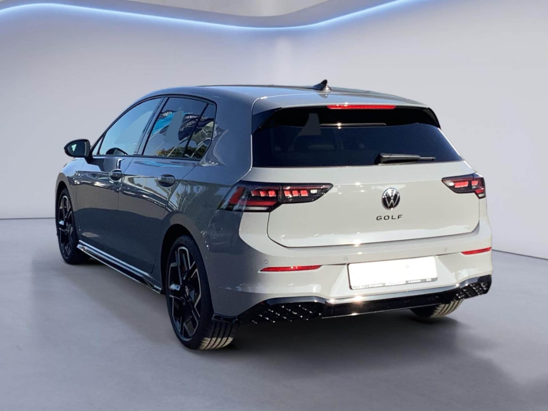 Volkswagen Golf R-Line