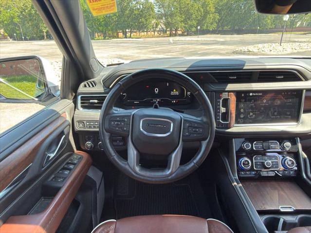 2024 GMC Yukon Denali Ultimate - Photo 18