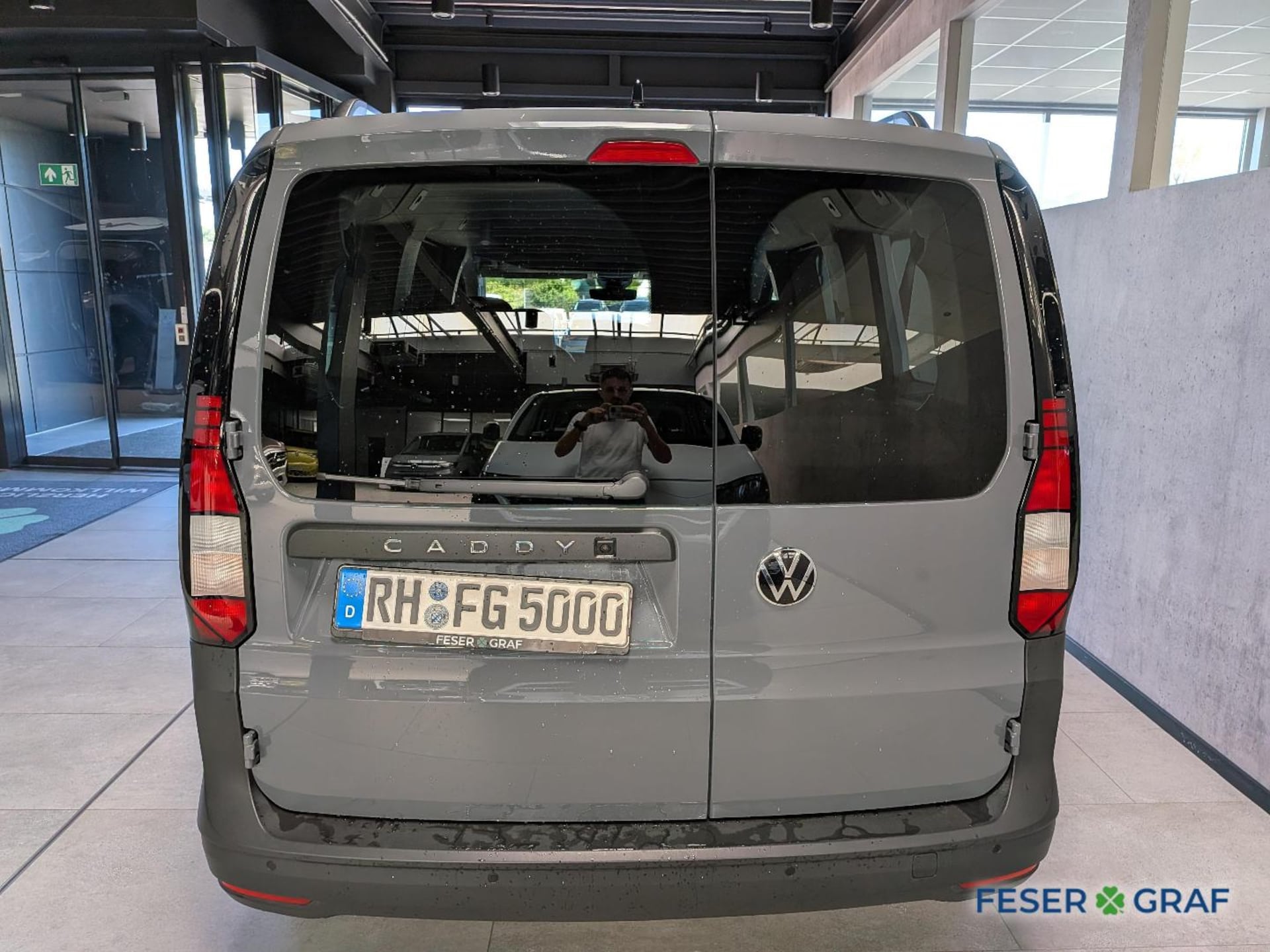 Volkswagen Caddy Maxi Basis-Modell