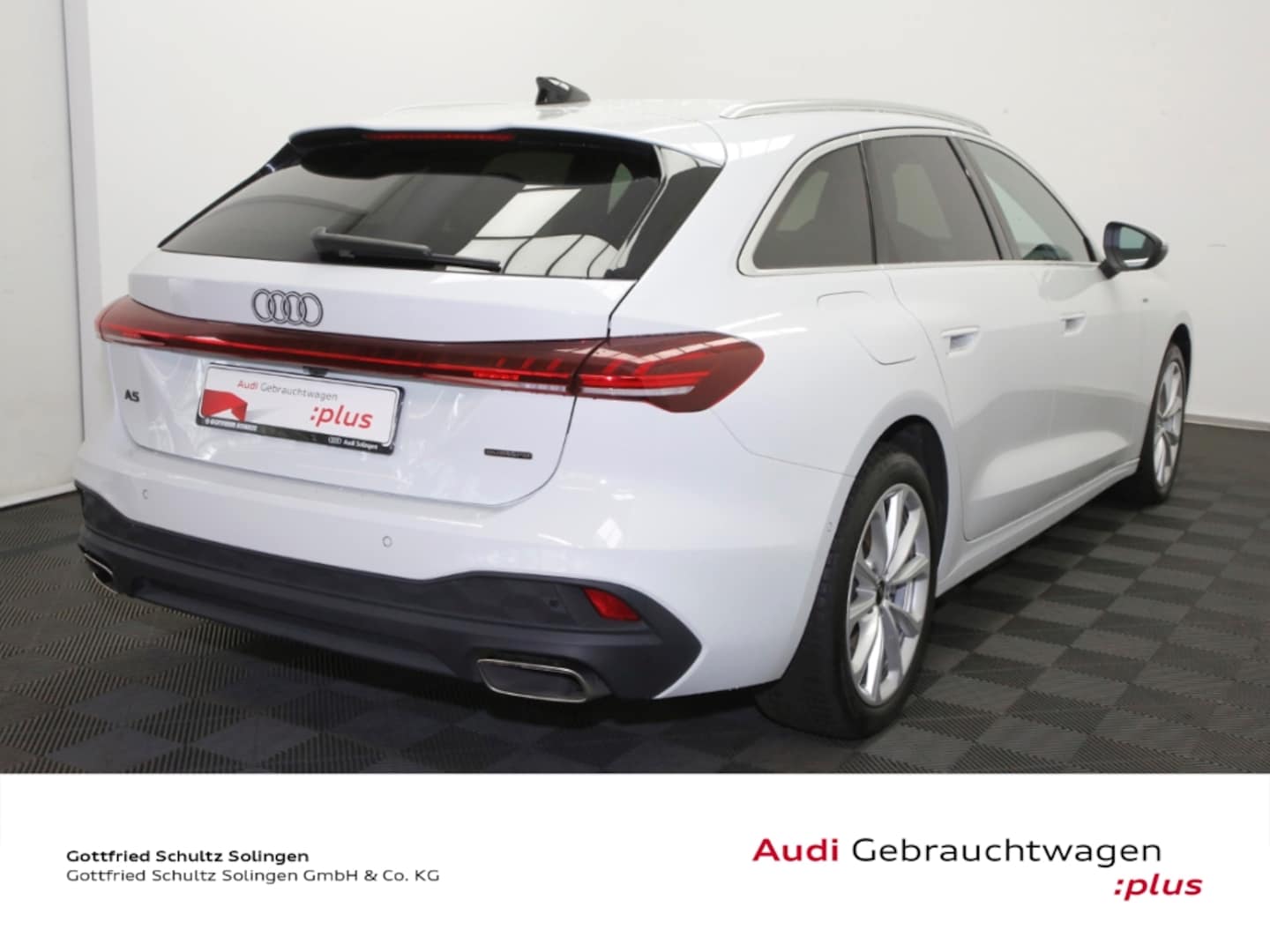 Bild über Audi A5 Avant e-hybrid e-hybrid quattro 220 kW S tronic - für weitere Informationen kontaktieren Sie den Audi Partner