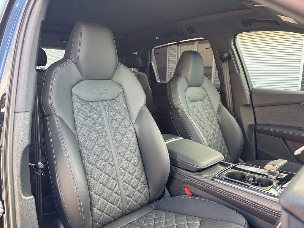 2026 Audi SQ7 Premium Plus - Photo 16
