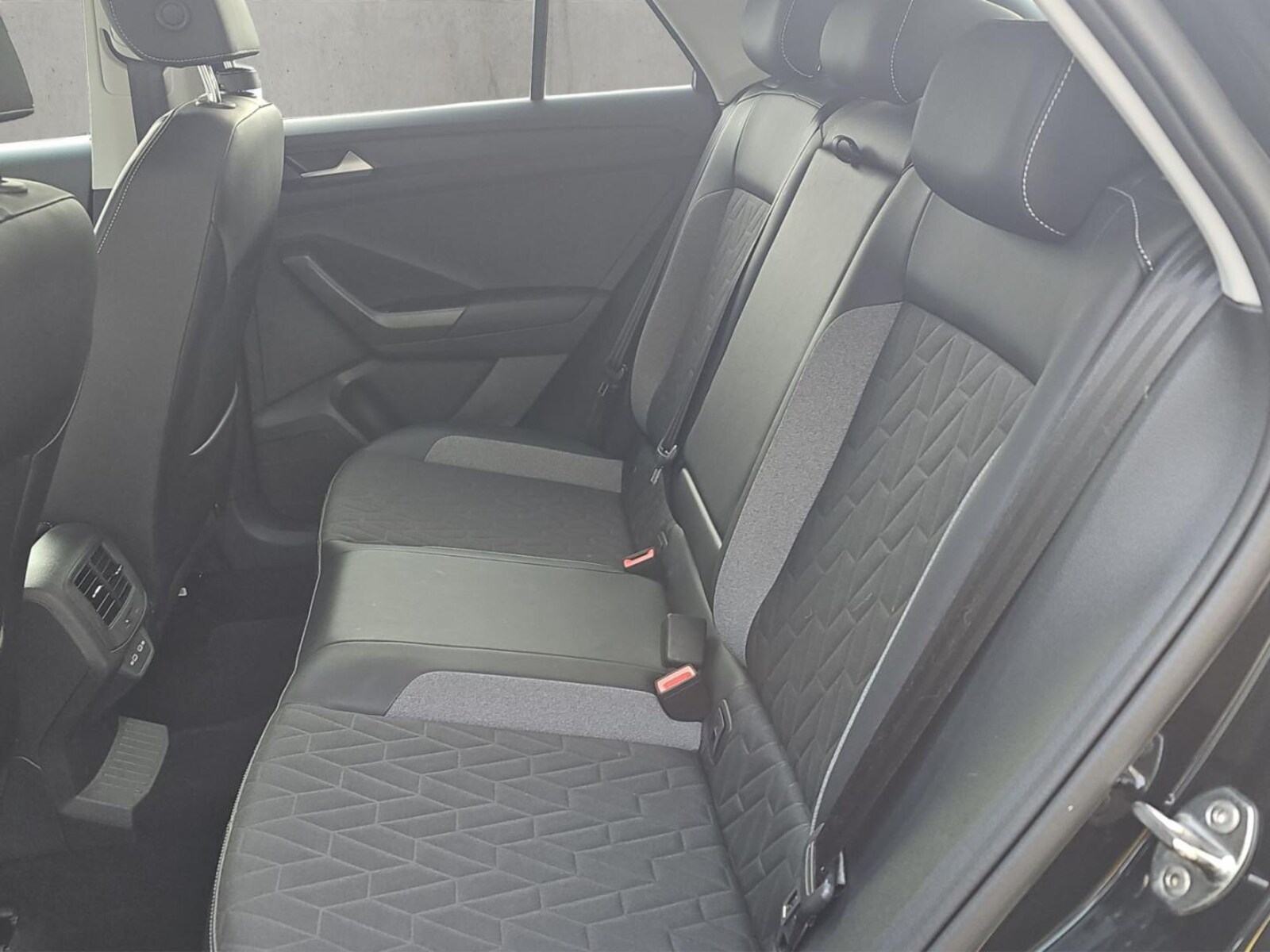 Volkswagen T-Roc – Bild 13