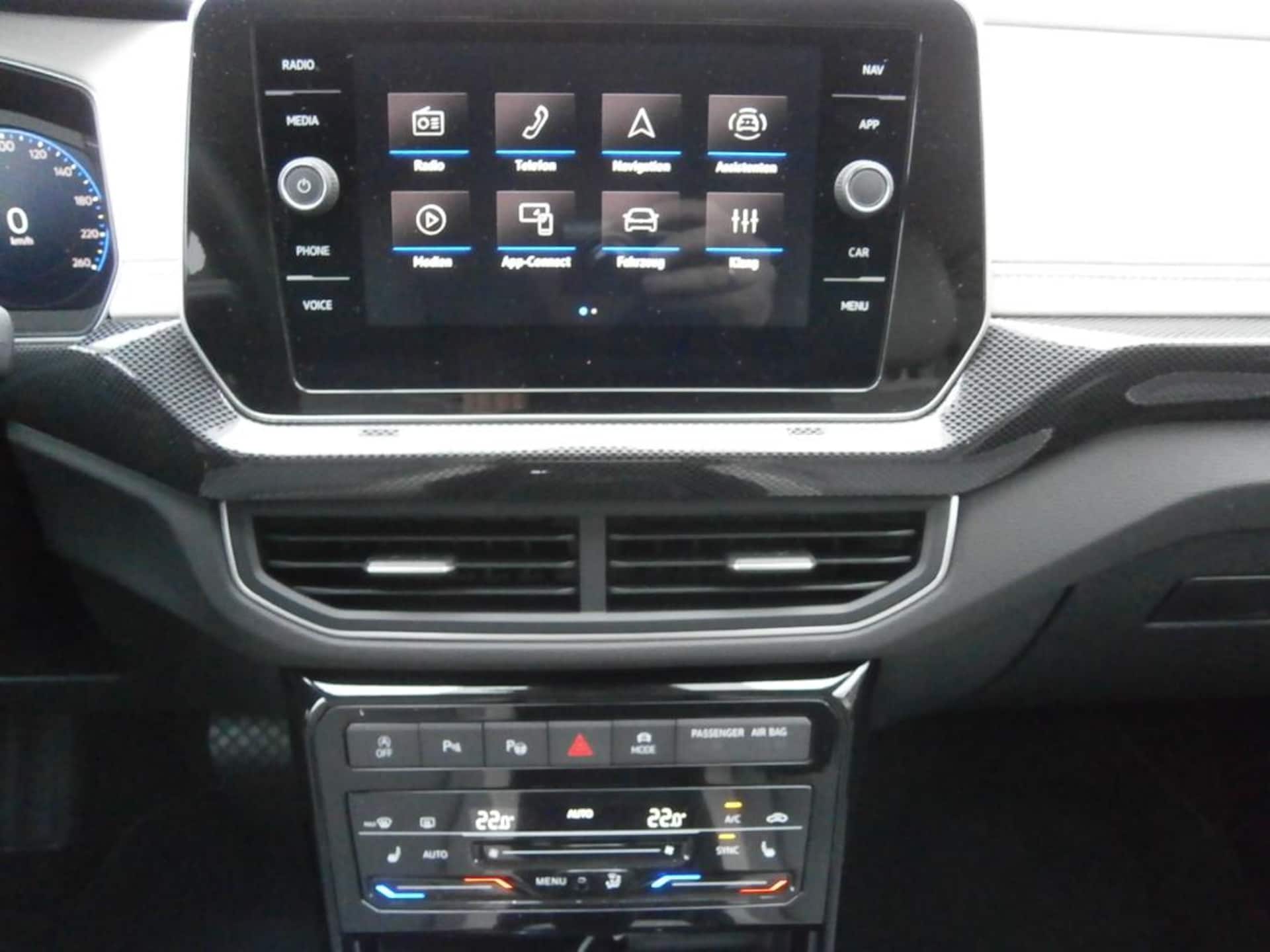 Volkswagen T-Cross Style