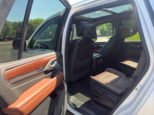 2024 GMC Yukon Denali Ultimate - Photo 22