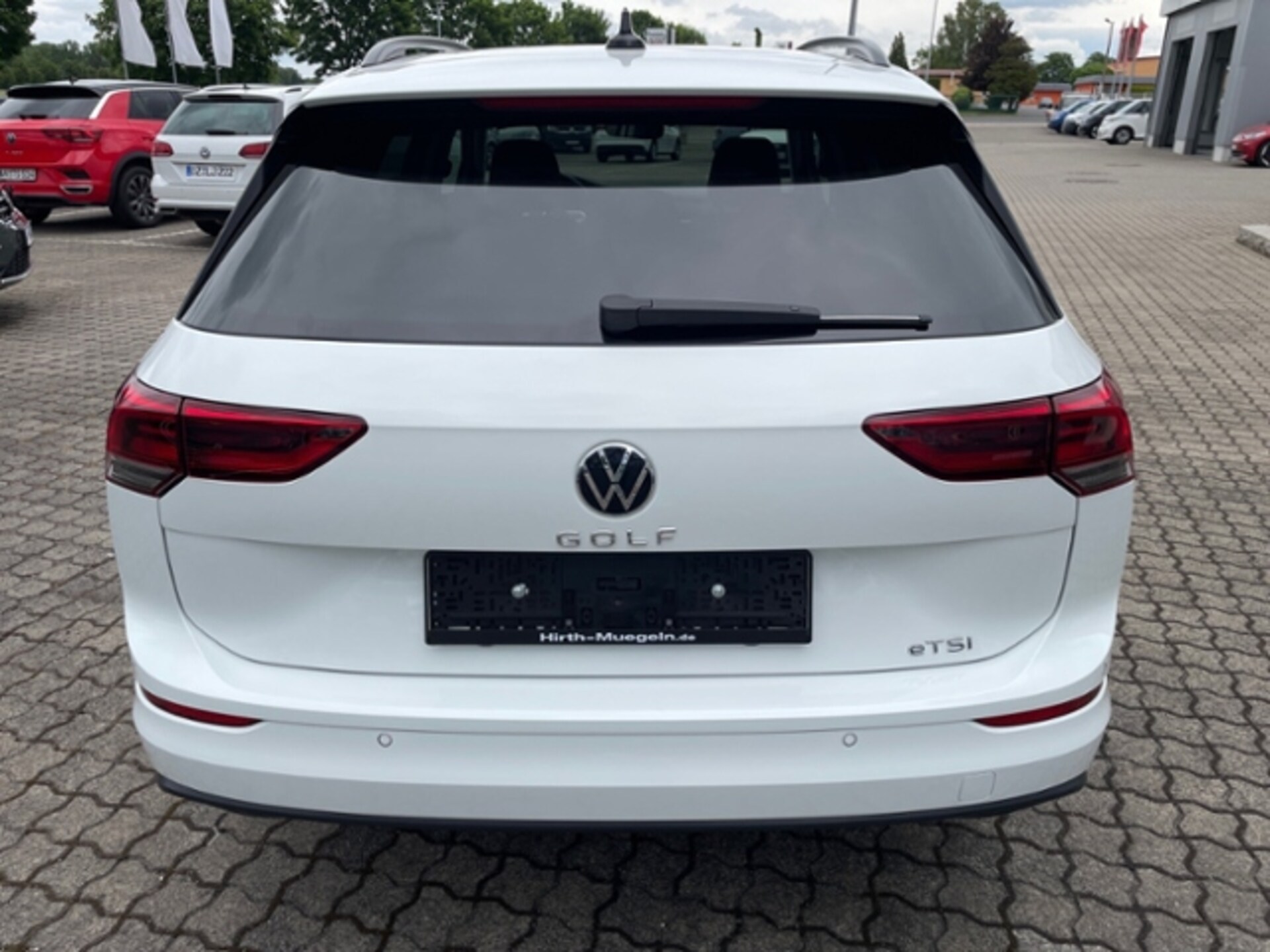 Volkswagen Golf Variant Life