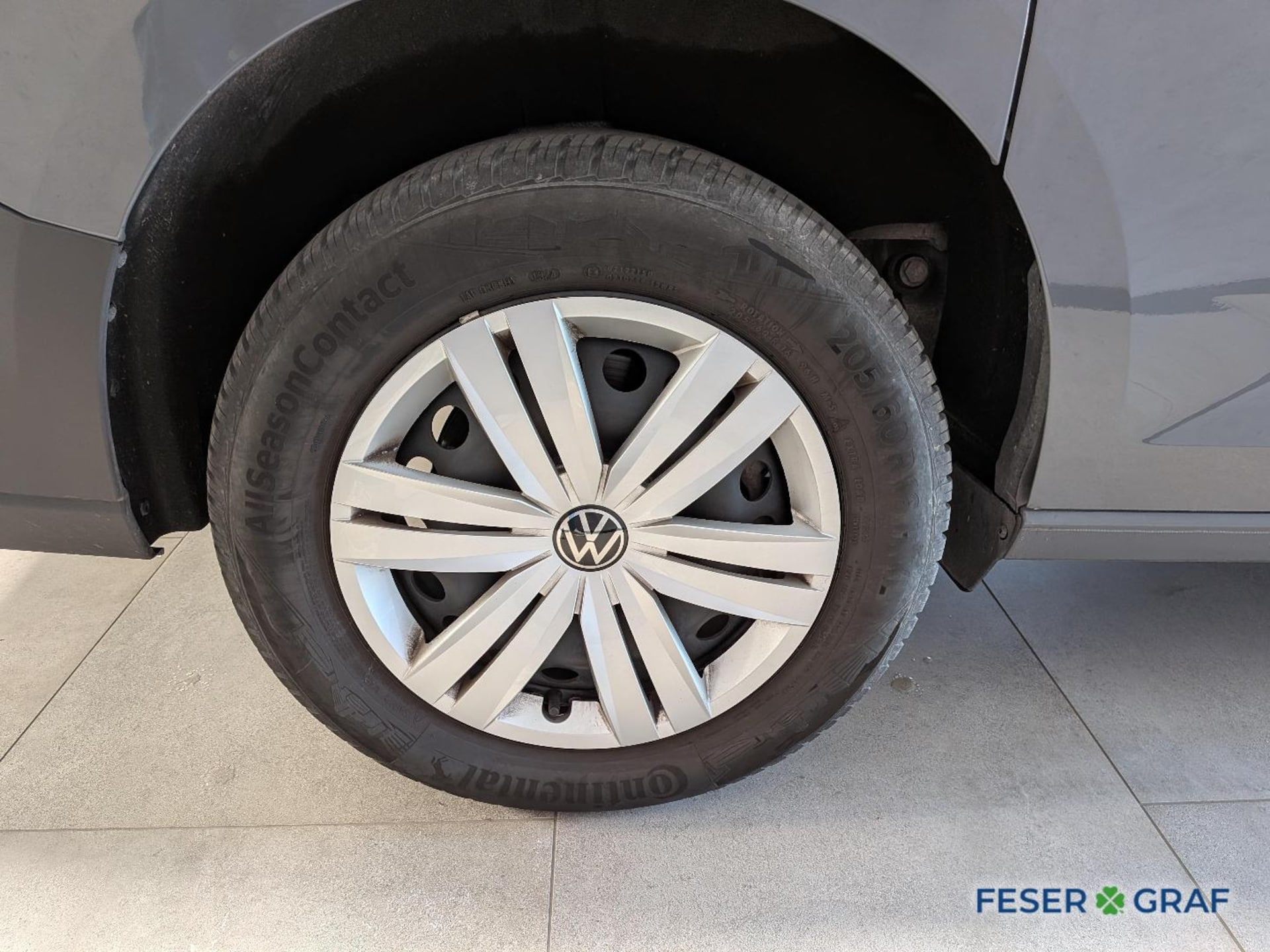 Volkswagen Caddy Maxi Basis-Modell