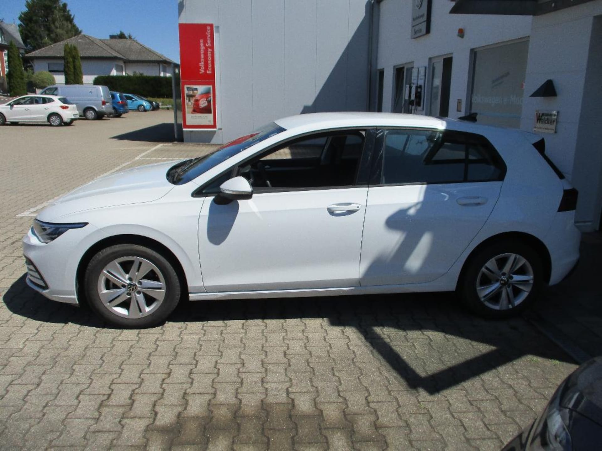 Volkswagen Golf Life