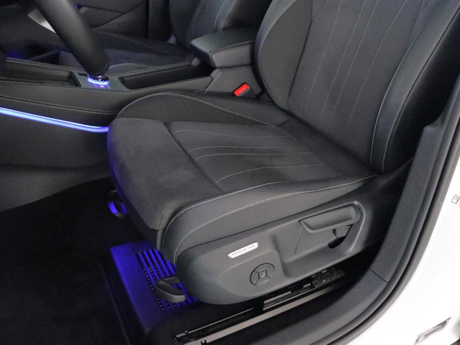 Volkswagen T-Roc – Bild 11