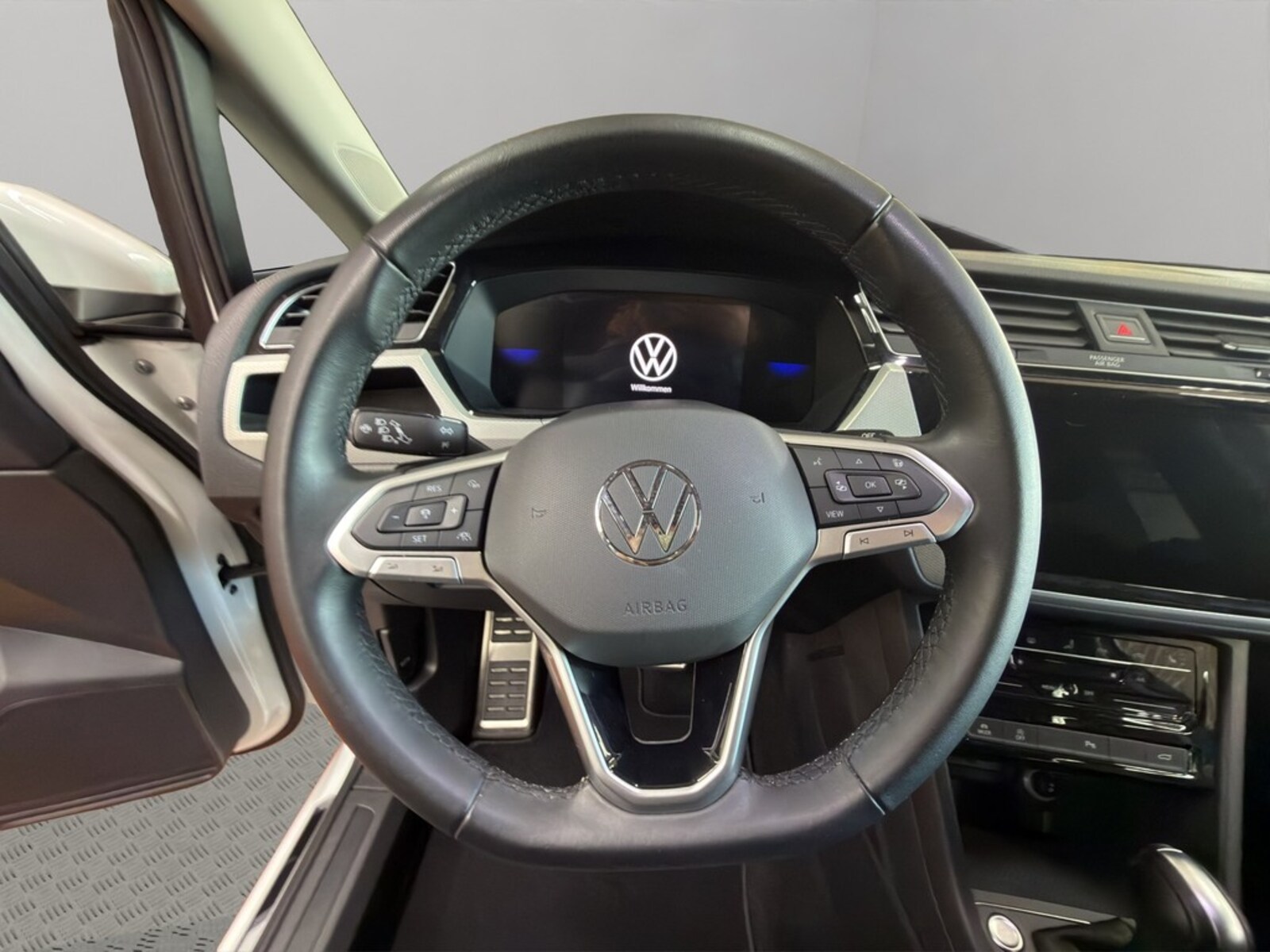 Volkswagen Touran – Bild 12