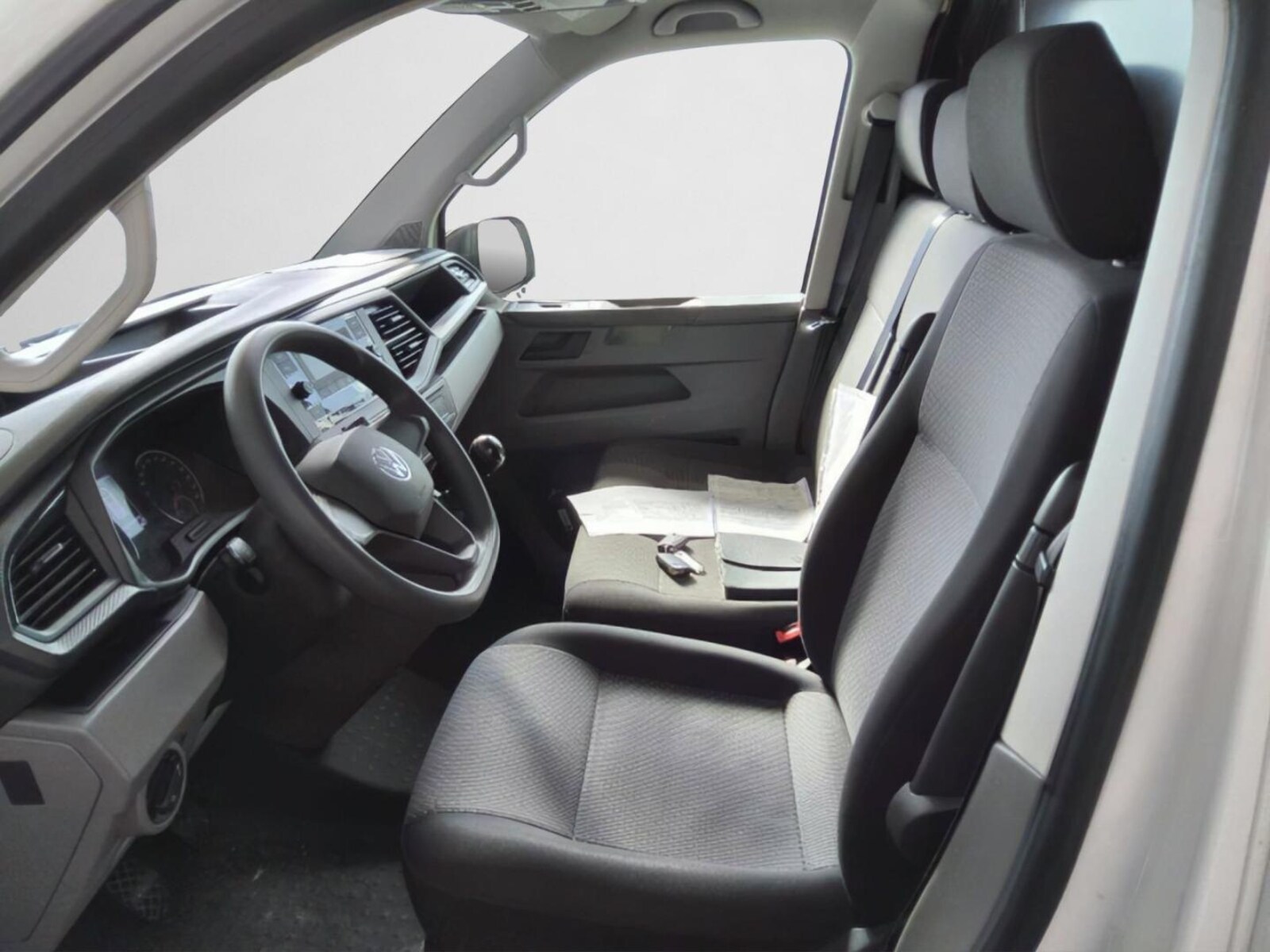 Volkswagen T6.1 Transporter Kasten kurzer Radstand – Bild 3