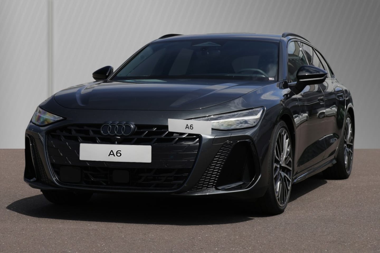 Bild über Audi A6 Avant e-hybrid e-hybrid quattro 270 kW S tronic - für weitere Informationen kontaktieren Sie den Audi Partner