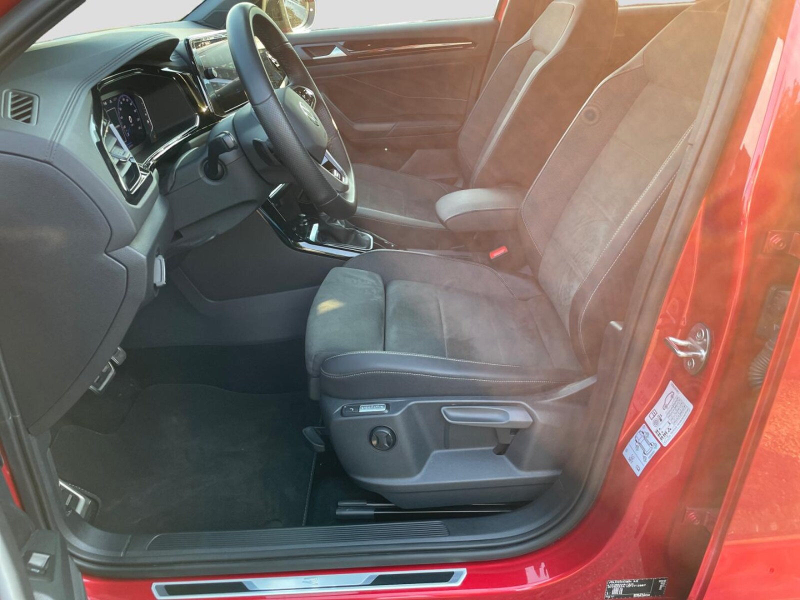 Volkswagen T-Roc – Bild 12