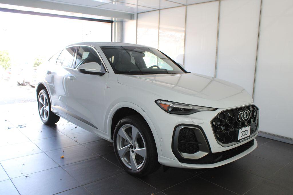2025 Audi Q5 Sportback 45 Premium Plus's photo