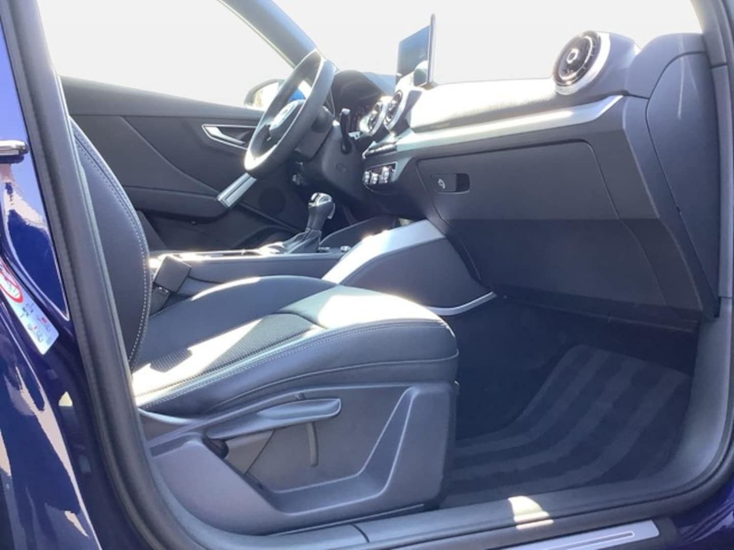 Bild über Audi Q2 advanced 35 TFSI S tronic - für weitere Informationen kontaktieren Sie den Audi Partner