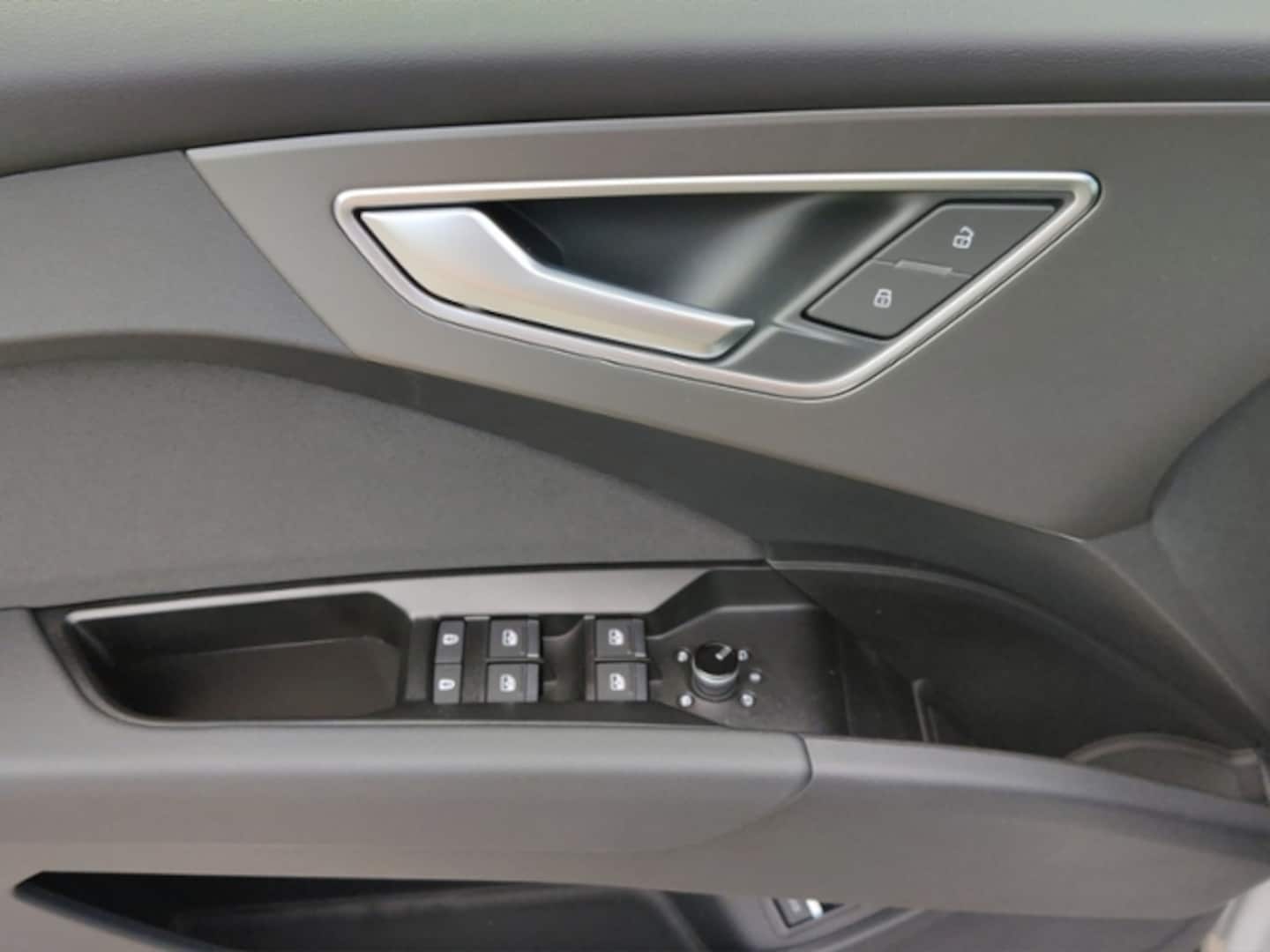 Bild über Audi Q4 SUV e-tron e-tron performance 210 kW - für weitere Informationen kontaktieren Sie den Audi Partner