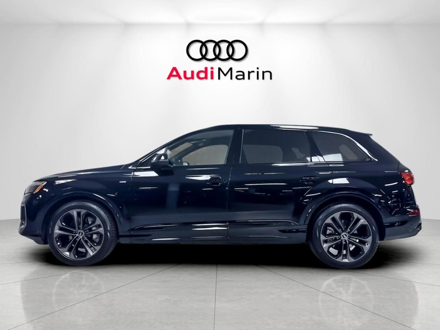 2026 Audi Q7 55 S Line Premium Plus quattro Tiptronic's photo
