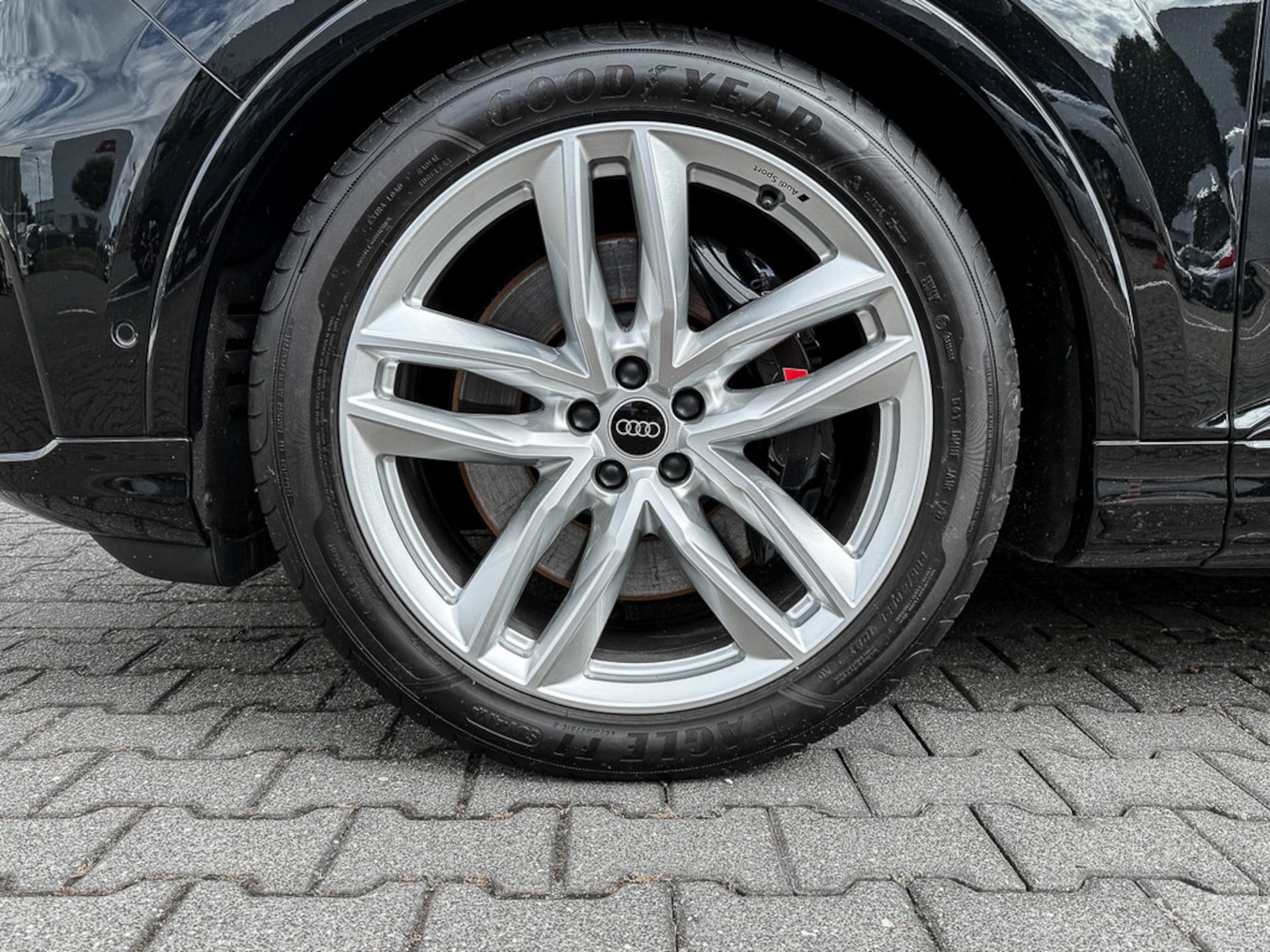 Audi SQ7 SUV